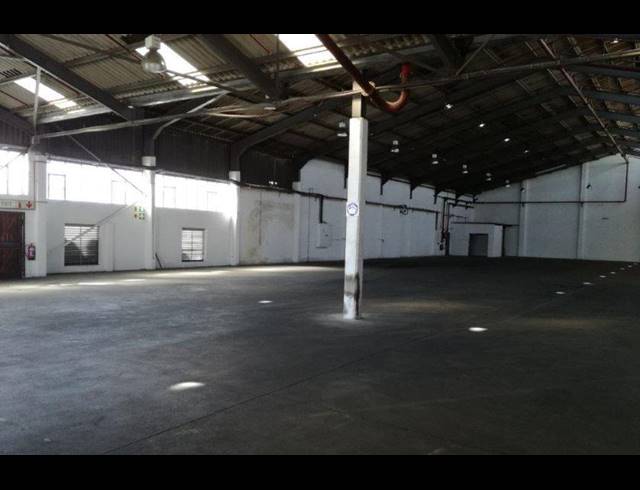 1,581M² WAREHOUSE TO LET IN EPPING INDUSTRIAL